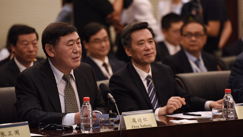 加拿大总督戴维﹒约翰斯顿访问重庆大学-重庆